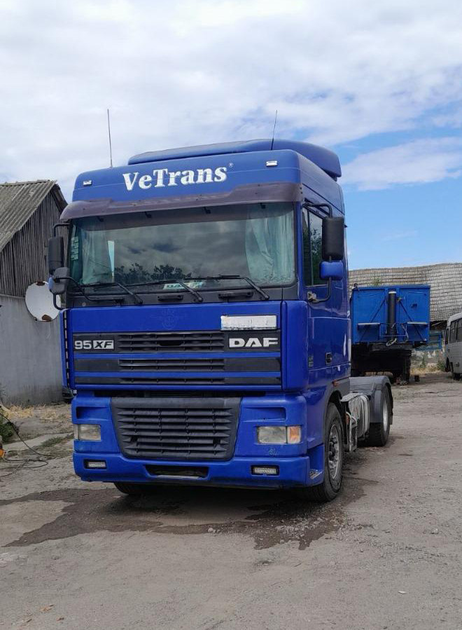 DAF XF 95.380 - شاحنة جرار: صور 2 DAF XF 95.380 - شاحنة جرار: صور 2