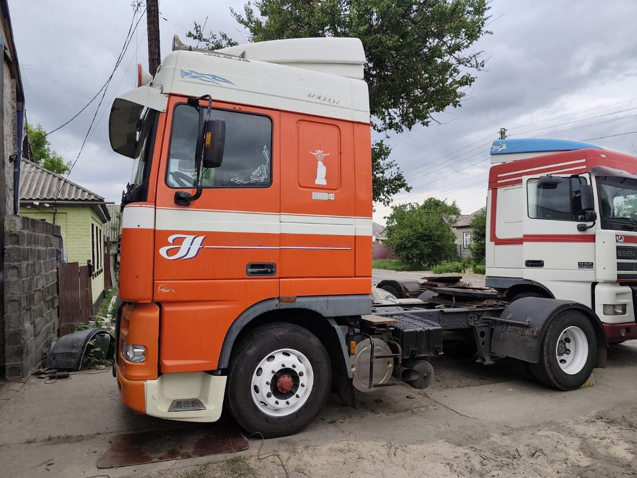 DAF XF 95.430 - شاحنة جرار: صور 2 DAF XF 95.430 - شاحنة جرار: صور 2