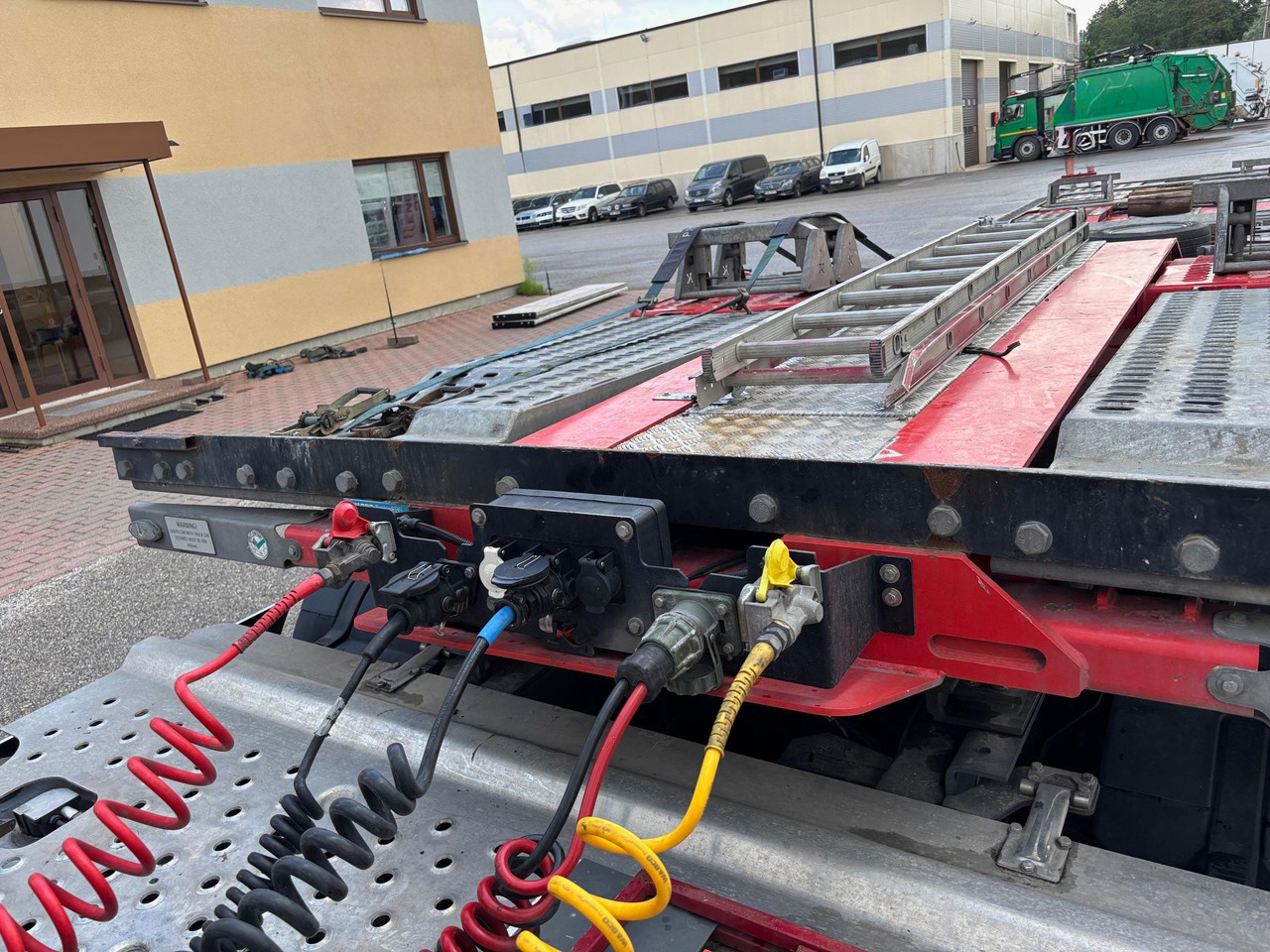 شاحنة نقل سيارات نصف مقطورة KÄSSBOHRER: صور 16