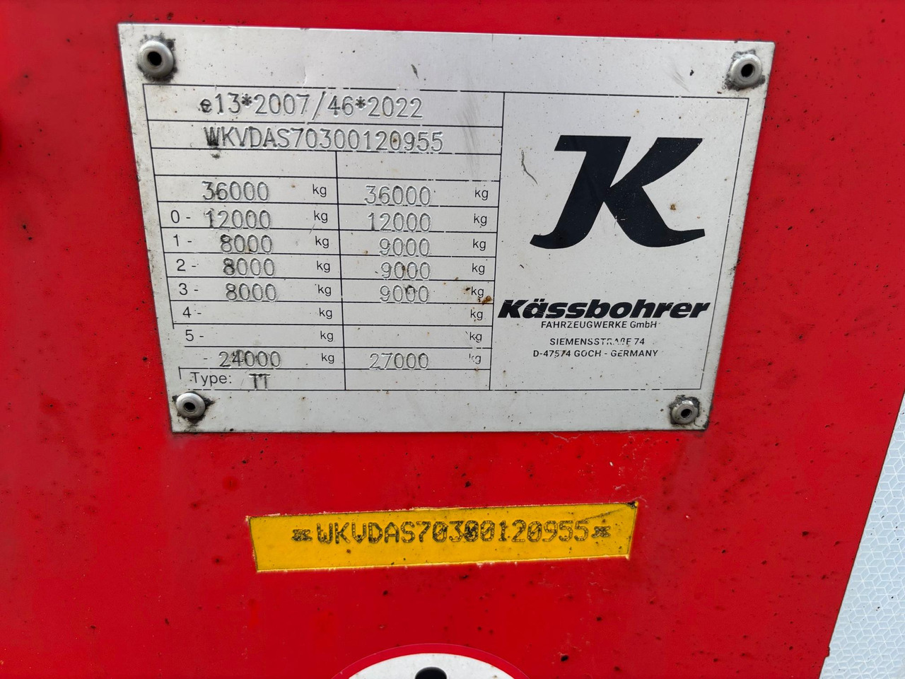 شاحنة نقل سيارات نصف مقطورة KÄSSBOHRER: صور 21