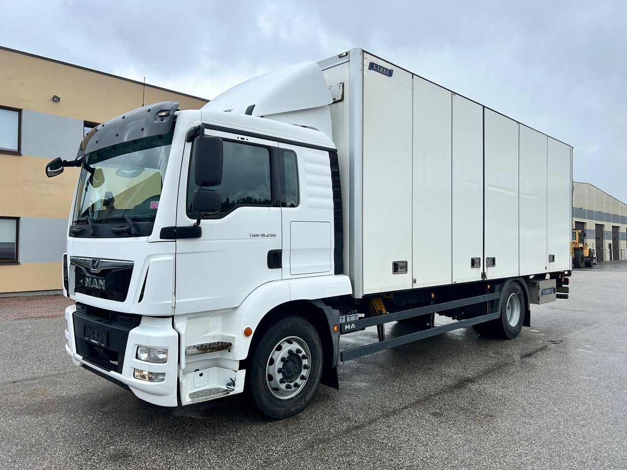 MAN TGM 18.290 - بصندوق مغلق شاحنة: صور 3 MAN TGM 18.290 - بصندوق مغلق شاحنة: صور 3