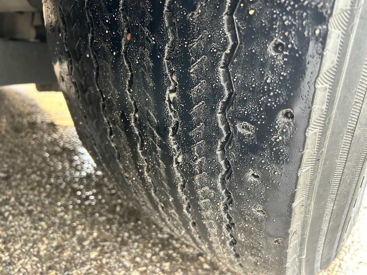 شاحنة القمامة MERCEDES-BENZ ANTOS 2546: صور 16