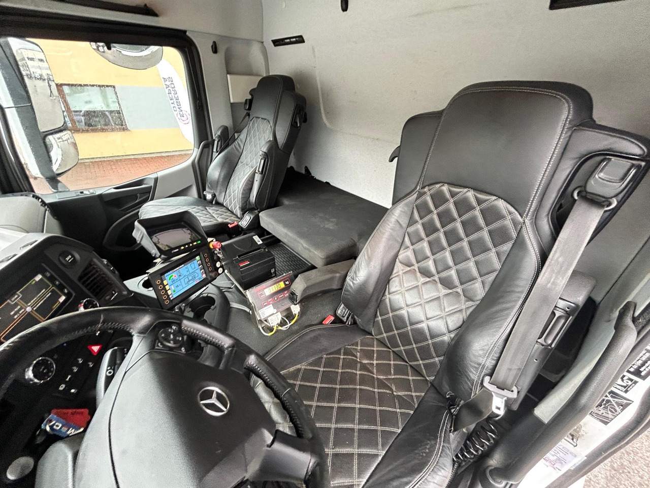 شاحنة القمامة MERCEDES-BENZ ANTOS 2546: صور 18
