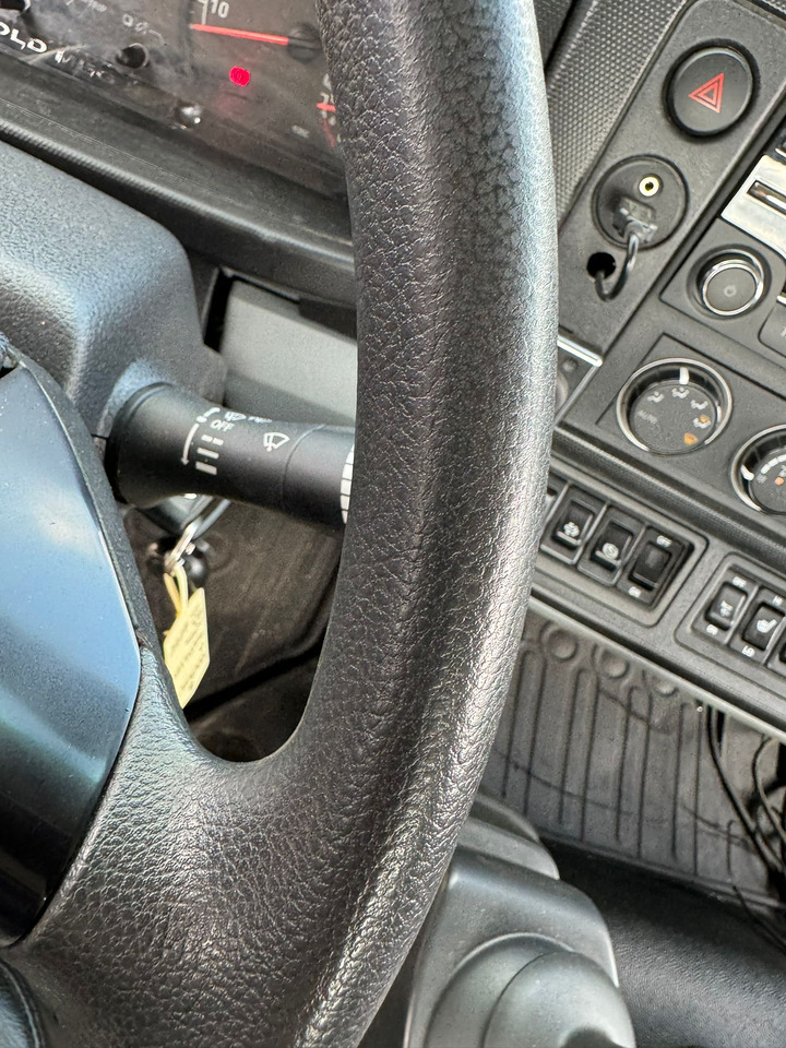 شاحنة ذات الخطاف RENAULT D7,5: صور 32