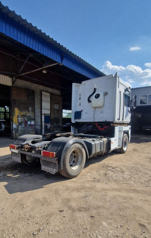 RENAULT Magnum 400 - شاحنة جرار: صور 4 RENAULT Magnum 400 - شاحنة جرار: صور 4