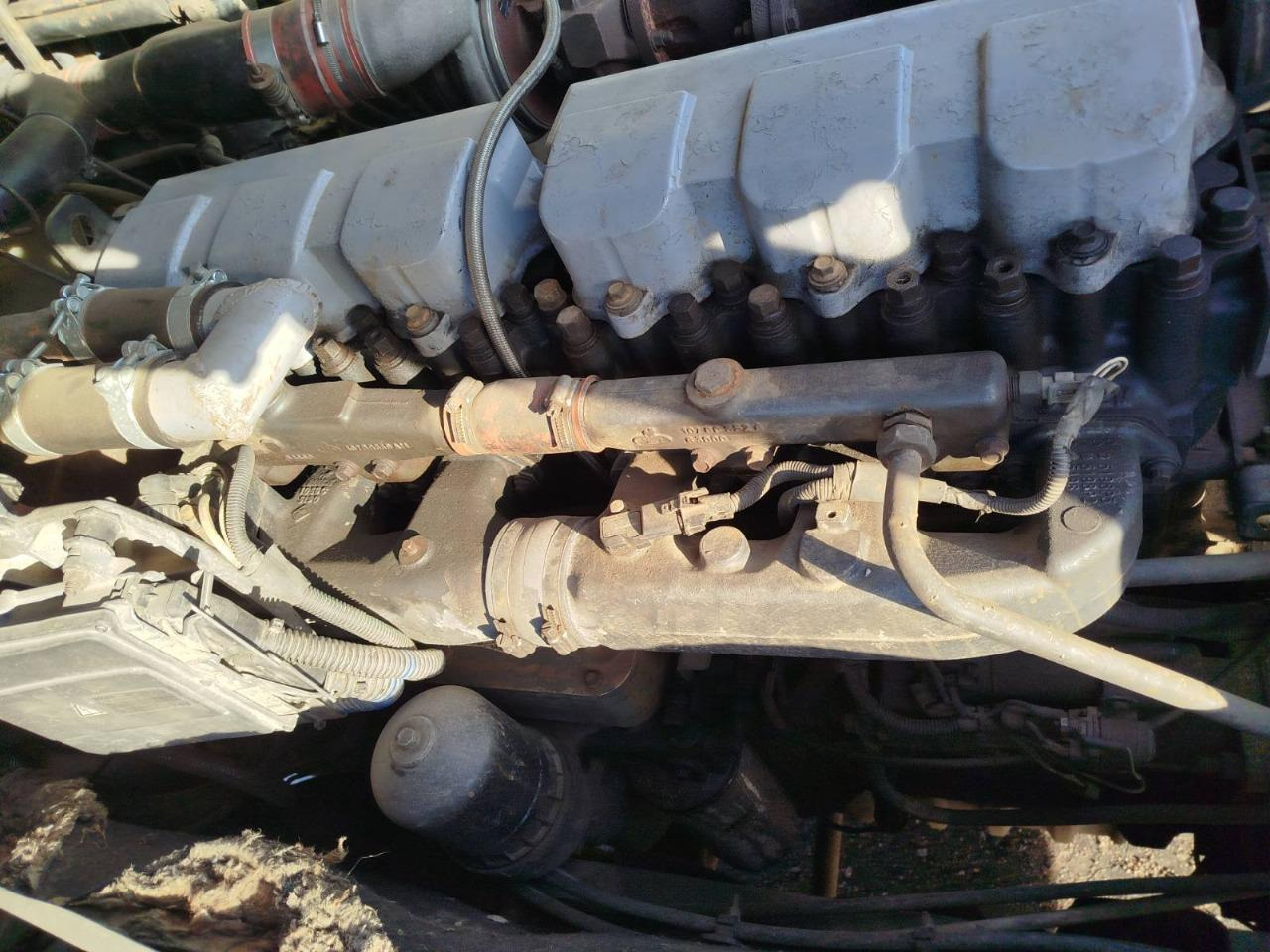 شاحنة جرار RENAULT Magnum 440 ID1573S: صور 14 شاحنة جرار RENAULT Magnum 440 ID1573S: صور 14