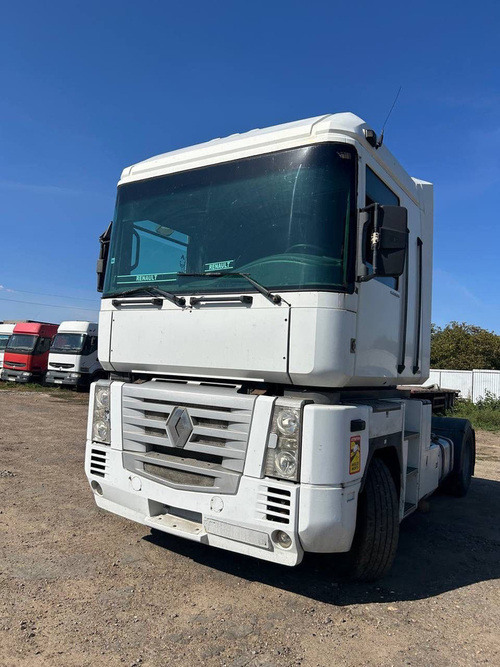 RENAULT Magnum 440 - شاحنة جرار: صور 3 RENAULT Magnum 440 - شاحنة جرار: صور 3