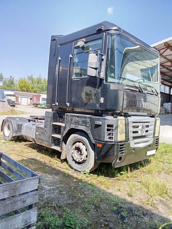 RENAULT Magnum 440 - شاحنة جرار: صور 1 RENAULT Magnum 440 - شاحنة جرار: صور 1