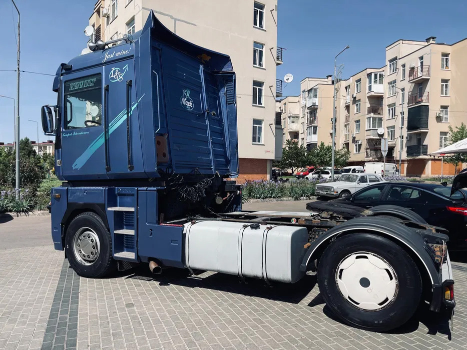 RENAULT Magnum 480 - شاحنة جرار: صور 5 RENAULT Magnum 480 - شاحنة جرار: صور 5