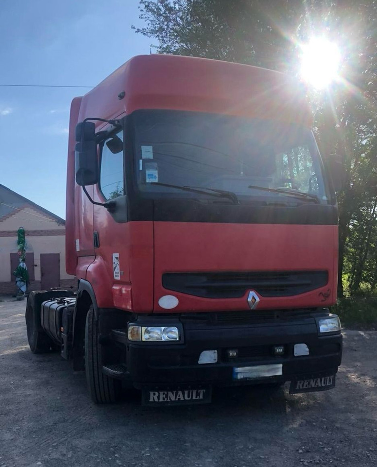 RENAULT Premium 385 - شاحنة جرار: صور 1 RENAULT Premium 385 - شاحنة جرار: صور 1
