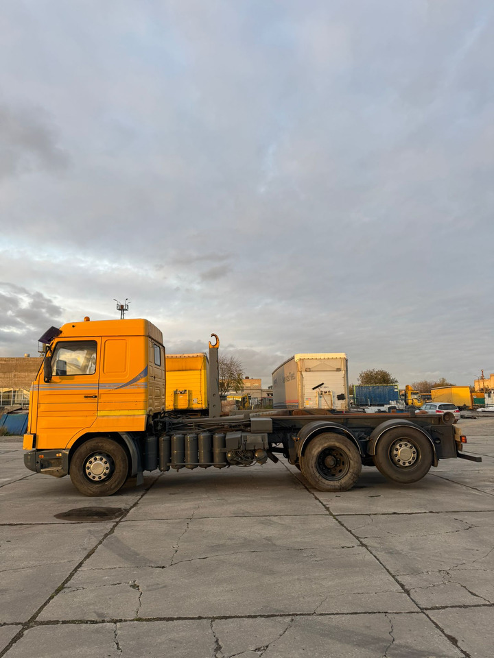 SCANIA 113M 380 - شاحنة جرار: صور 4 SCANIA 113M 380 - شاحنة جرار: صور 4