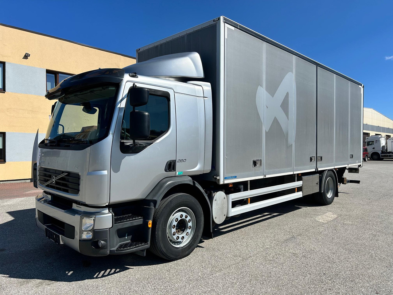 VOLVO FE260 - بصندوق مغلق شاحنة: صور 2 VOLVO FE260 - بصندوق مغلق شاحنة: صور 2