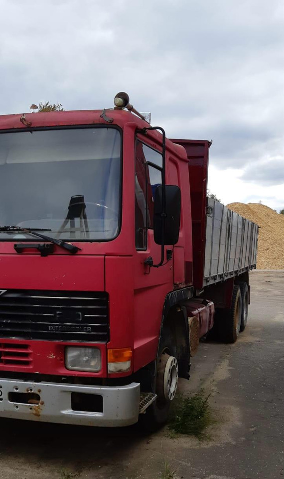 VOLVO FL10 - قلابات: صور 3 VOLVO FL10 - قلابات: صور 3