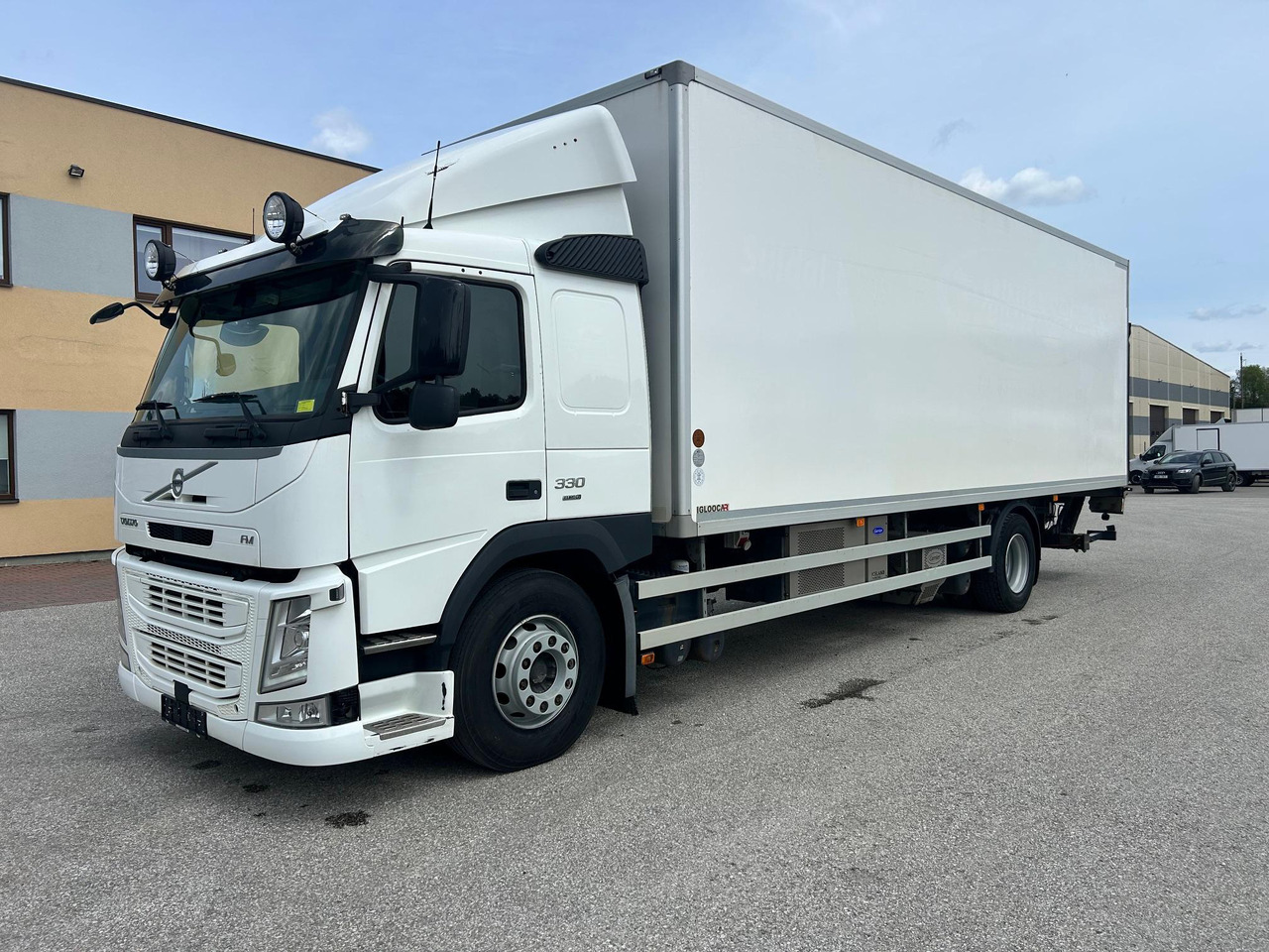 VOLVO FM330 - مبردة شاحنة: صور 2 VOLVO FM330 - مبردة شاحنة: صور 2
