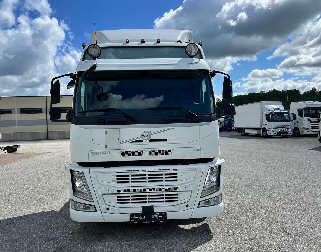 VOLVO FM330 - الشاسيه شاحنة: صور 3 VOLVO FM330 - الشاسيه شاحنة: صور 3