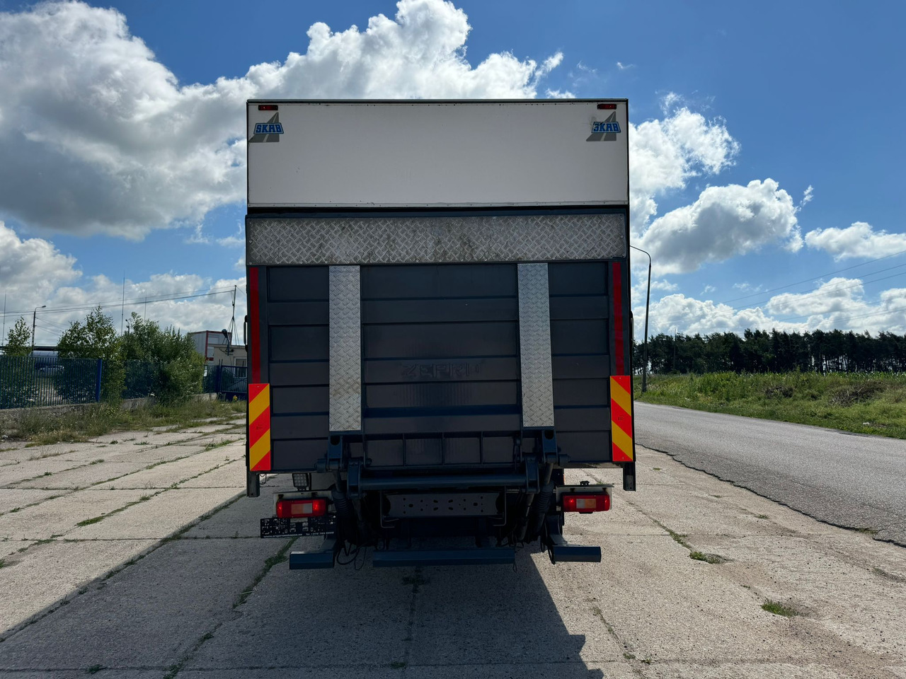 VOLVO FM330 - مبردة شاحنة: صور 3 VOLVO FM330 - مبردة شاحنة: صور 3