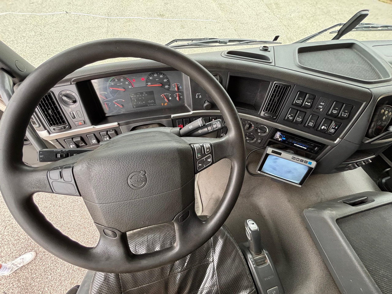 شاحنة VOLVO FM460: صور 17