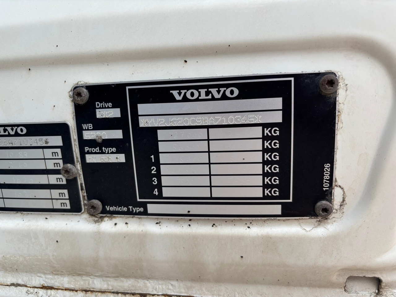 شاحنة VOLVO FM460: صور 22