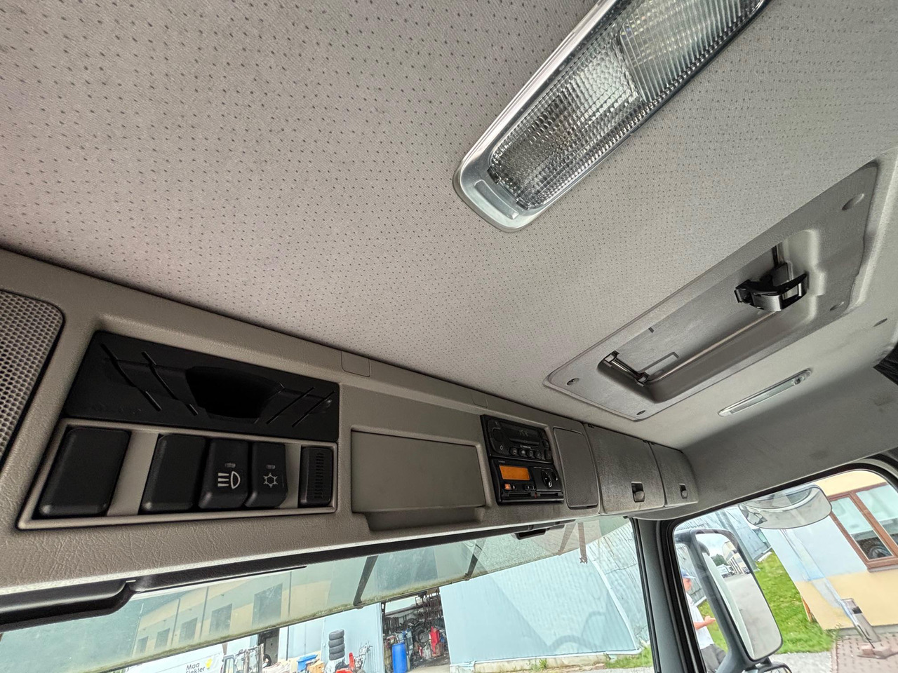 شاحنة VOLVO FM460: صور 9