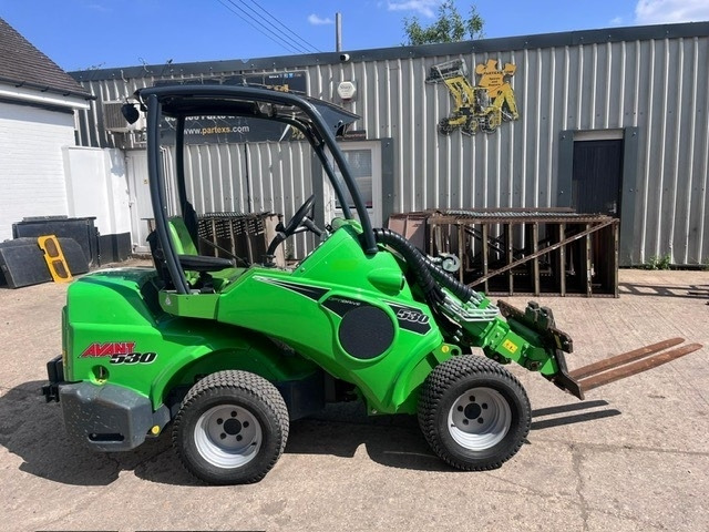 Avant M530 - لودر مفصلي صغير: صور 1 Avant M530 - لودر مفصلي صغير: صور 1