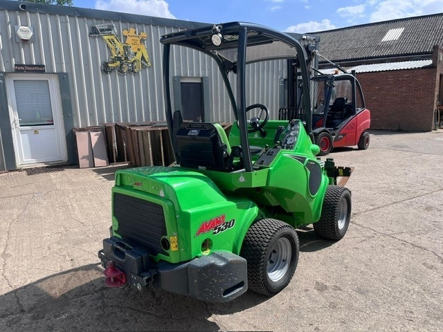 Avant M530 - لودر مفصلي صغير: صور 3 Avant M530 - لودر مفصلي صغير: صور 3