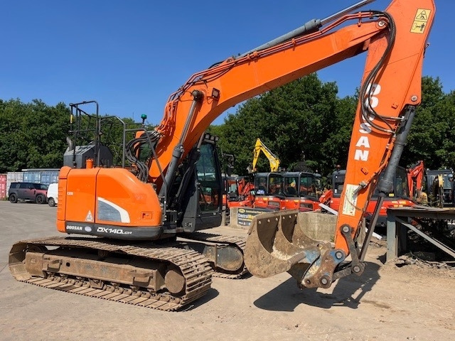 Doosan DX 140 LCR-5 - حفارات زحافة: صور 3 Doosan DX 140 LCR-5 - حفارات زحافة: صور 3