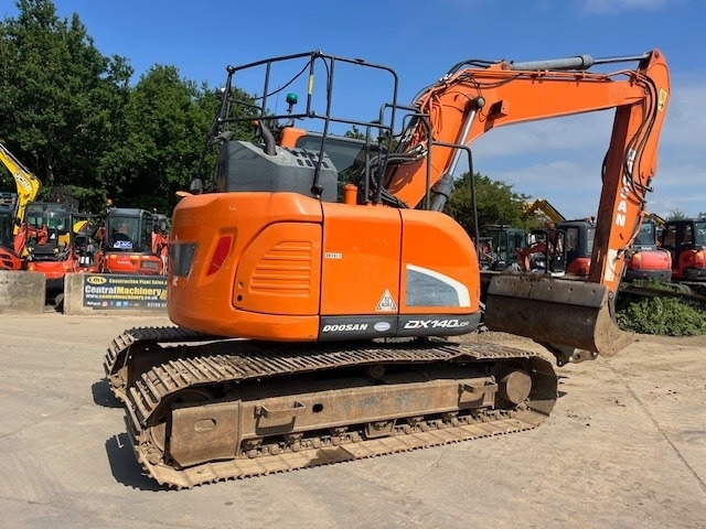 Doosan DX 140 LCR-5 - حفارات زحافة: صور 2 Doosan DX 140 LCR-5 - حفارات زحافة: صور 2
