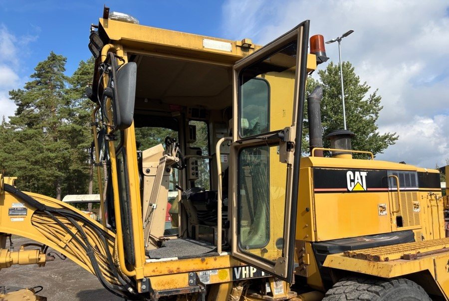 CATERPILLAR 140 H CE original German machine ready for work! - آلة تسوية الأرض: صور 5 CATERPILLAR 140 H CE original German machine ready for work! - آلة تسوية الأرض: صور 5