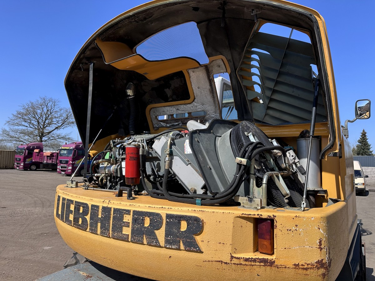 حفارة على عجلات LIEBHERR A 314 All hydr. lines SW 33- 30 Km/h: صور 21