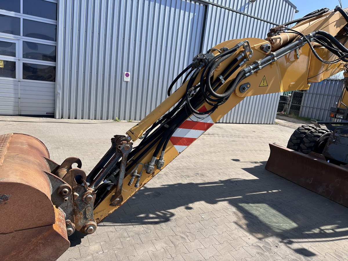حفارة على عجلات LIEBHERR A 314 All hydr. lines SW 33- 30 Km/h: صور 37