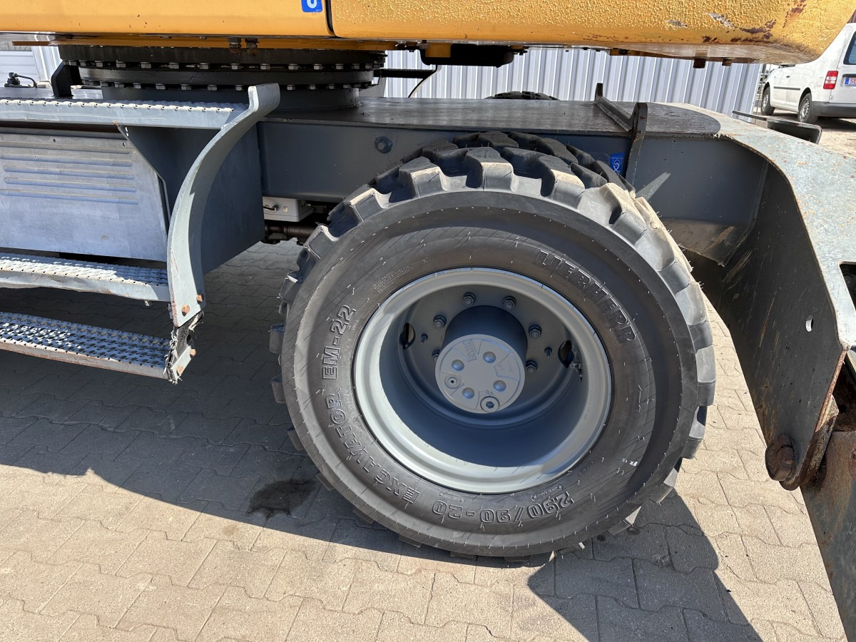 حفارة على عجلات LIEBHERR A 314 All hydr. lines SW 33- 30 Km/h: صور 32