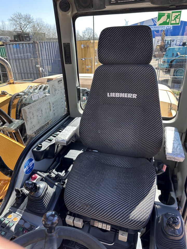 حفارة على عجلات LIEBHERR A 314 All hydr. lines SW 33- 30 Km/h: صور 14