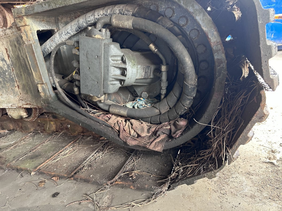 LIEBHERR LRB 155 for parts breaking dismantling - سائق كومة: صور 4 LIEBHERR LRB 155 for parts breaking dismantling - سائق كومة: صور 4