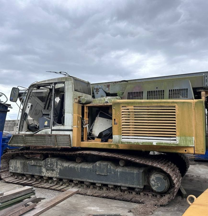 Liebherr LRB 155 for parts breaking dismantling - سائق كومة: صور 1 Liebherr LRB 155 for parts breaking dismantling - سائق كومة: صور 1