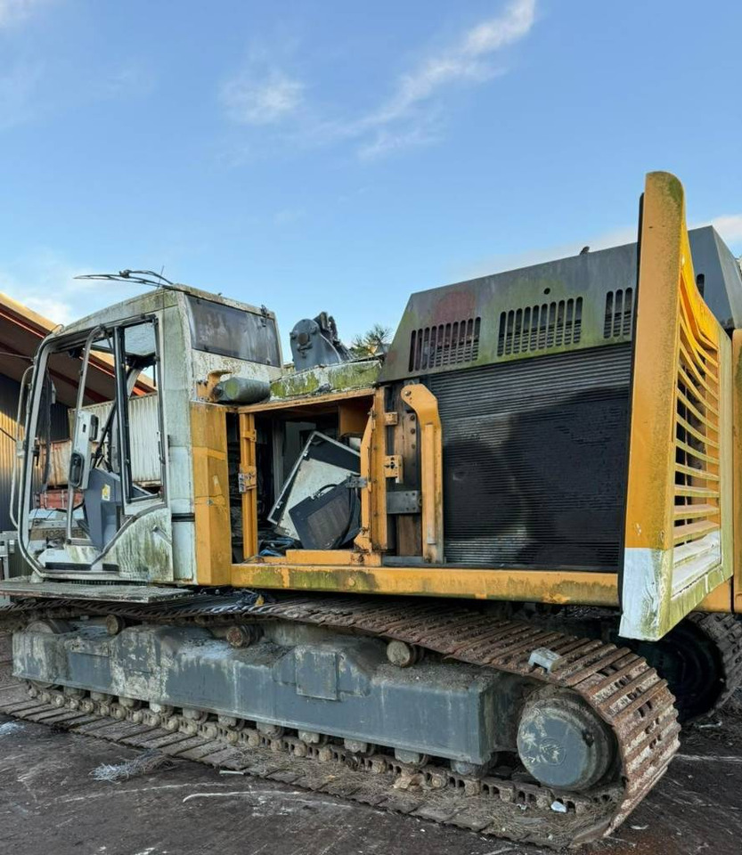 Liebherr LRB 155 for parts breaking dismantling - سائق كومة: صور 2 Liebherr LRB 155 for parts breaking dismantling - سائق كومة: صور 2