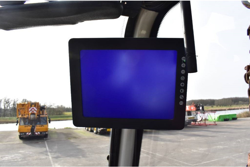 رافعة مجنزرة Liebherr LR1100: صور 11