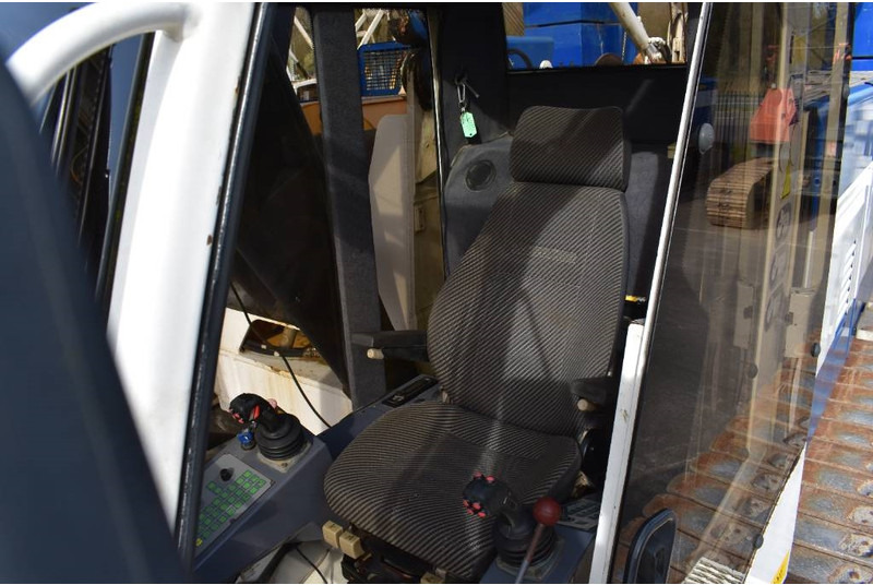 رافعة مجنزرة Liebherr LR1100: صور 9