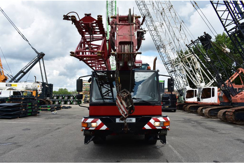 Liebherr LTM 1030-2 - رافعة لجميع التضاريس: صور 3 Liebherr LTM 1030-2 - رافعة لجميع التضاريس: صور 3