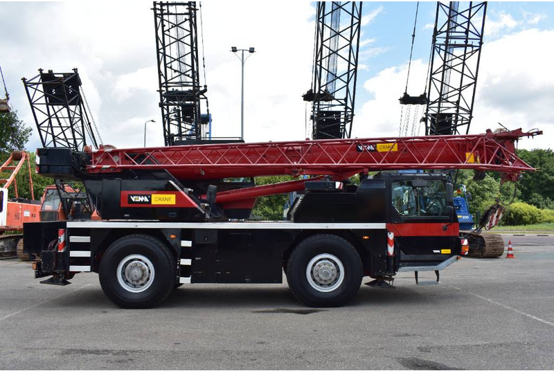 Liebherr LTM 1030-2 - رافعة لجميع التضاريس: صور 5 Liebherr LTM 1030-2 - رافعة لجميع التضاريس: صور 5