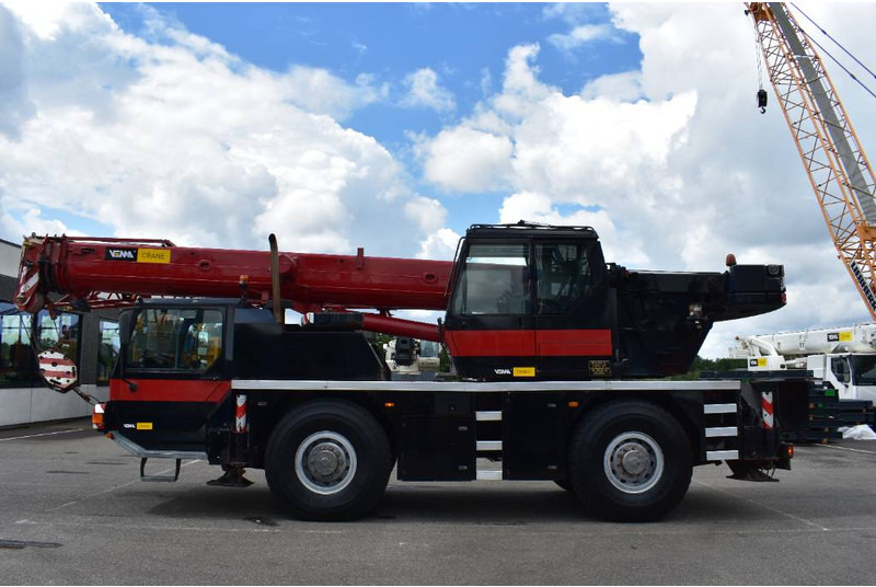 Liebherr LTM 1030-2 - رافعة لجميع التضاريس: صور 1 Liebherr LTM 1030-2 - رافعة لجميع التضاريس: صور 1