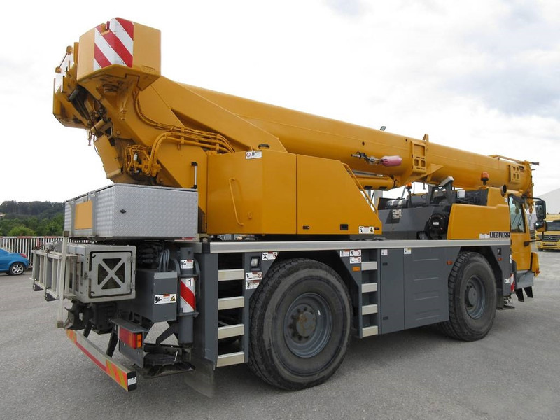 Liebherr LTM 1040-2.1 - رافعة لجميع التضاريس: صور 3 Liebherr LTM 1040-2.1 - رافعة لجميع التضاريس: صور 3