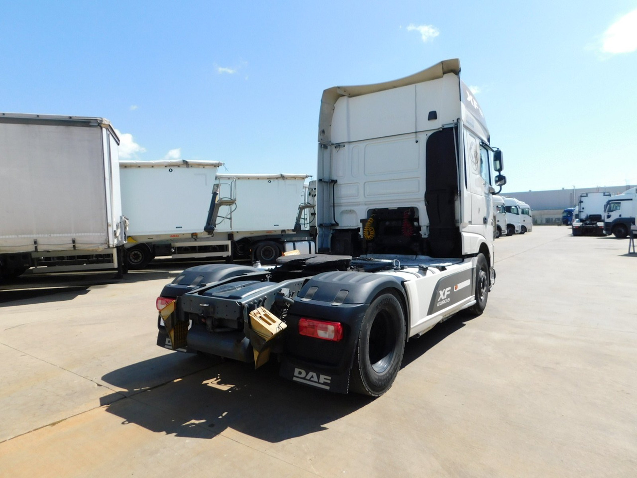 Daf Xf 460 ft - شاحنة جرار: صور 3 Daf Xf 460 ft - شاحنة جرار: صور 3