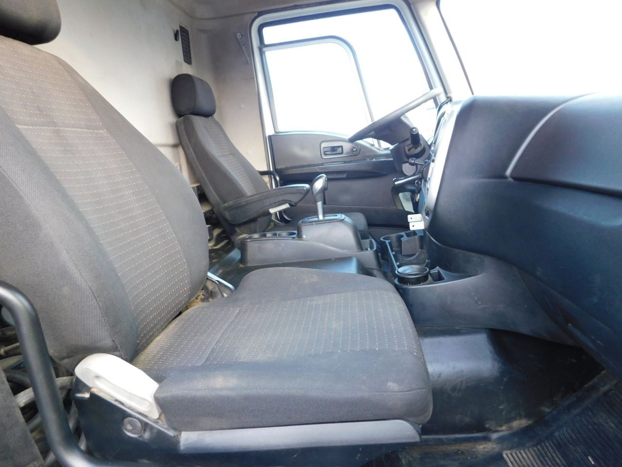 Ford 4142d 8x4 dcab e6 12tx2210 - قلابات: صور 5 Ford 4142d 8x4 dcab e6 12tx2210 - قلابات: صور 5
