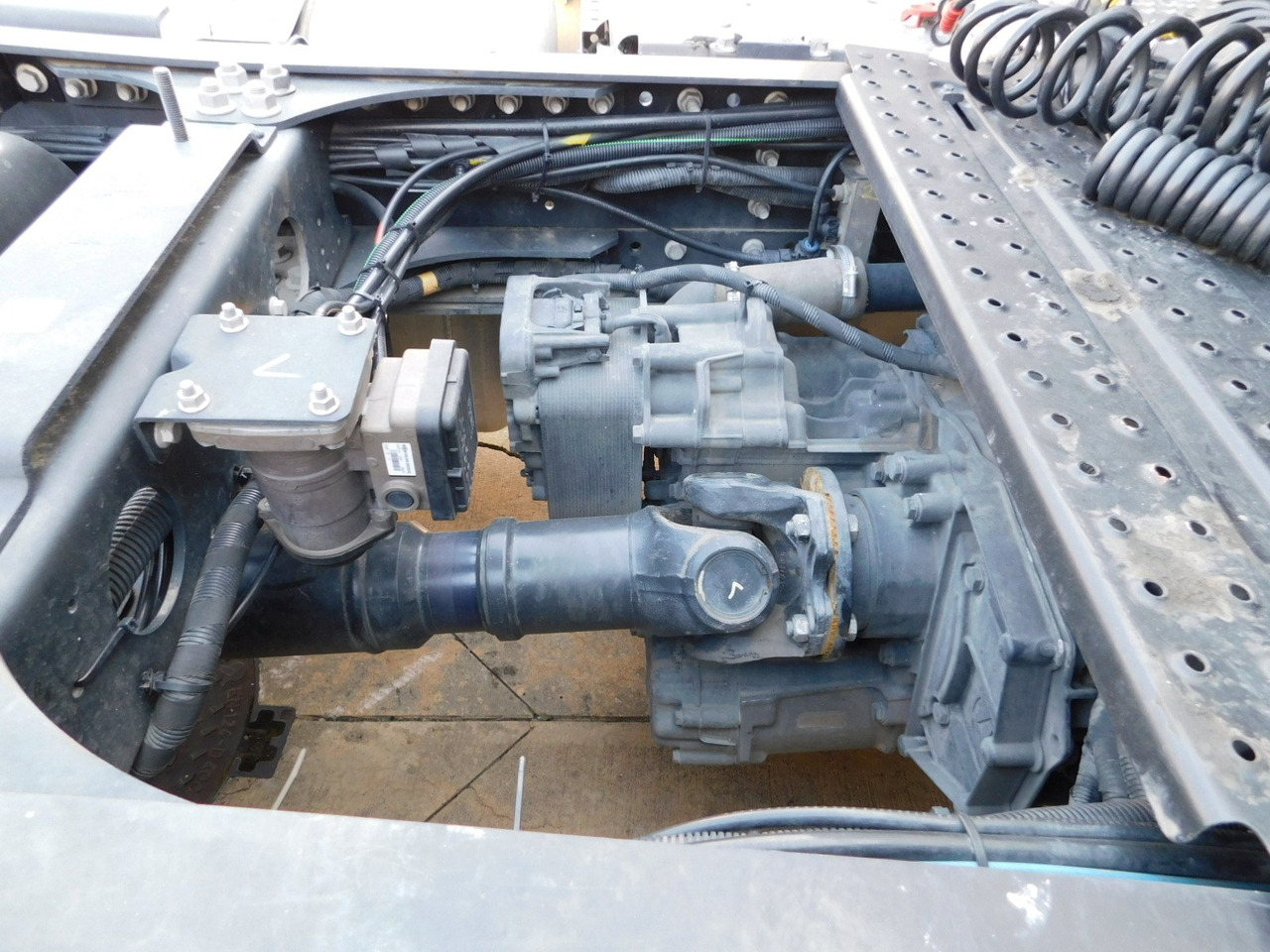 شاحنة جرار Ford F max 4x2 scab e6 12tx2620 ecotorq: صور 8