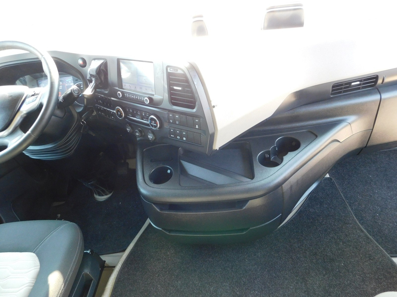 شاحنة جرار Ford F max 4x2 scab e6 12tx2620 ecotorq: صور 7