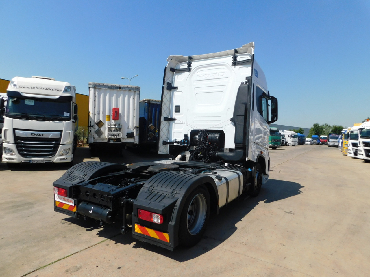 Ford F max ll 4x2 scab e6 12tx2620 ecotorq - شاحنة جرار: صور 3 Ford F max ll 4x2 scab e6 12tx2620 ecotorq - شاحنة جرار: صور 3