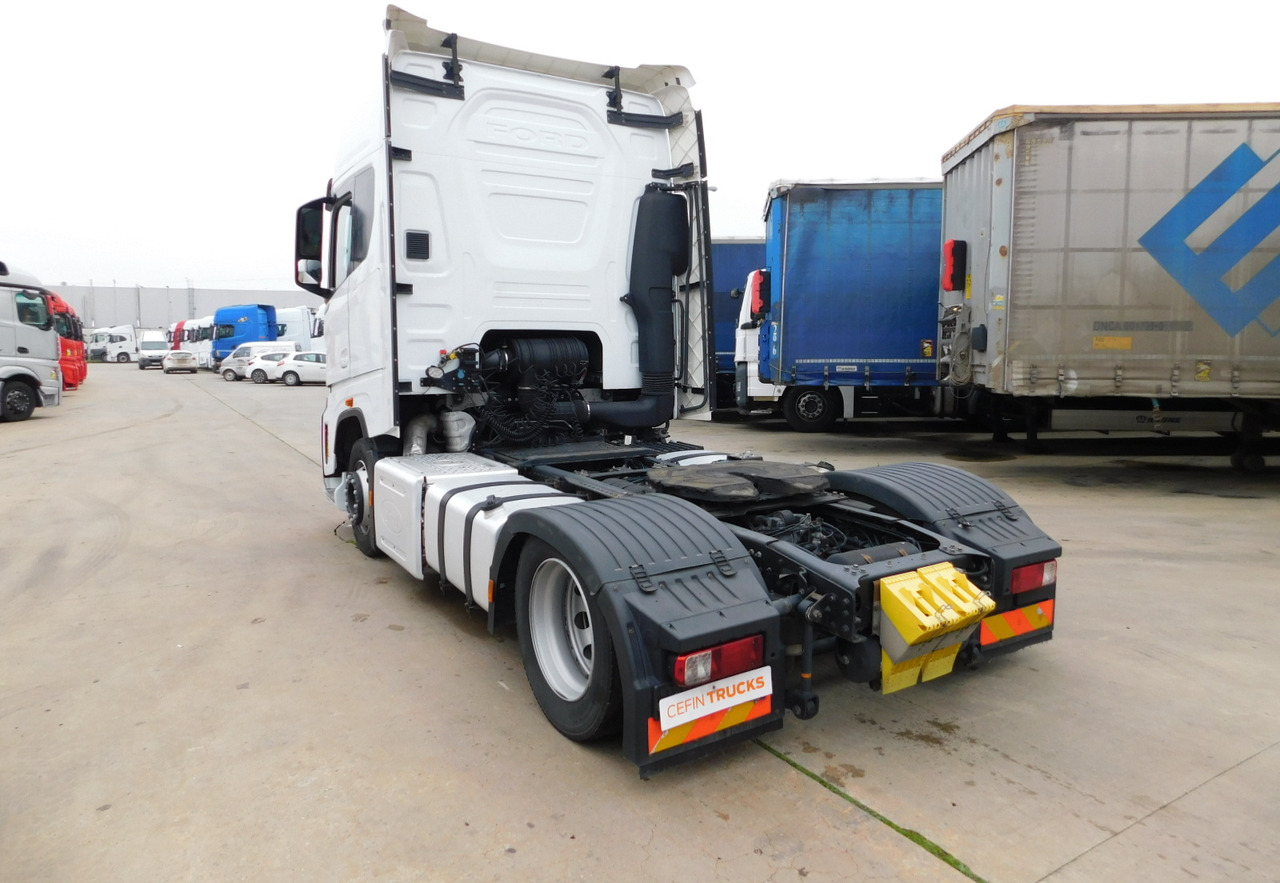 Ford F max ll 4x2 scab e6 12tx2620 - شاحنة جرار: صور 4 Ford F max ll 4x2 scab e6 12tx2620 - شاحنة جرار: صور 4