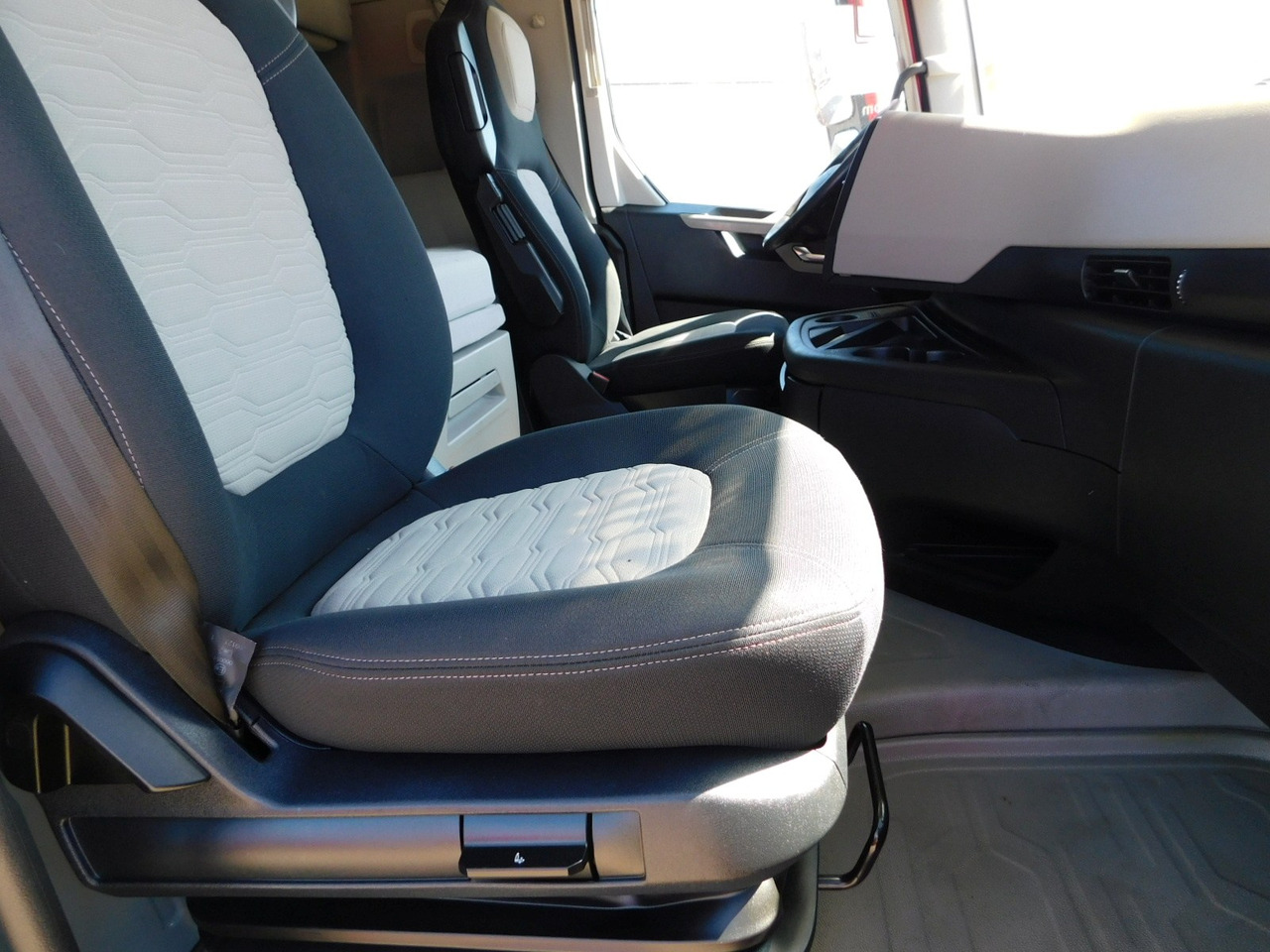 Ford F max ll 4x2 scab e6 12tx2620 - شاحنة جرار: صور 5 Ford F max ll 4x2 scab e6 12tx2620 - شاحنة جرار: صور 5