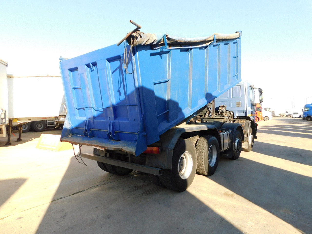 Iveco Trakker ad410t45 - قلابات: صور 3 Iveco Trakker ad410t45 - قلابات: صور 3