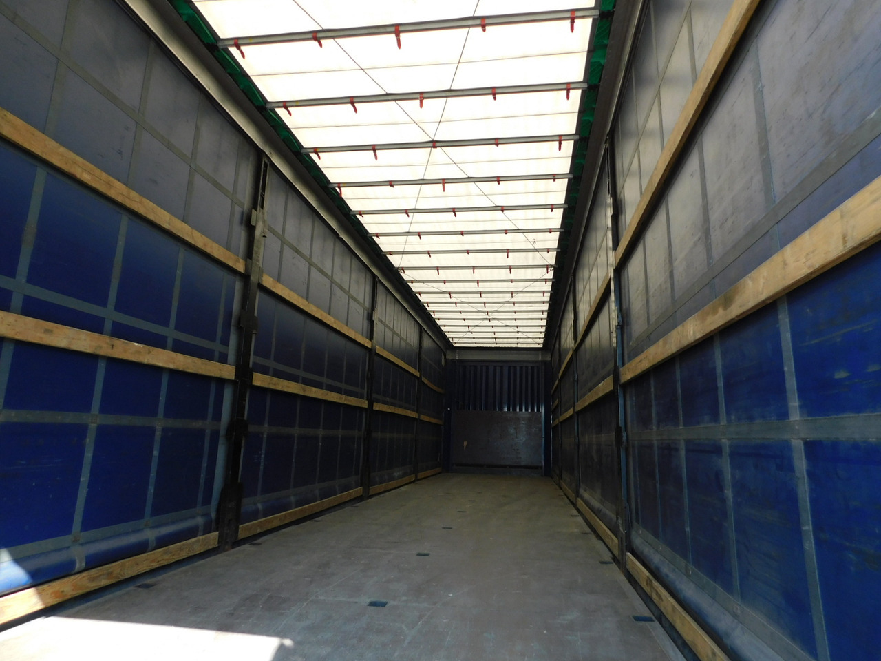 الخيمة نصف مقطورة Krone Sd da06clnf: صور 6 الخيمة نصف مقطورة Krone Sd da06clnf: صور 6